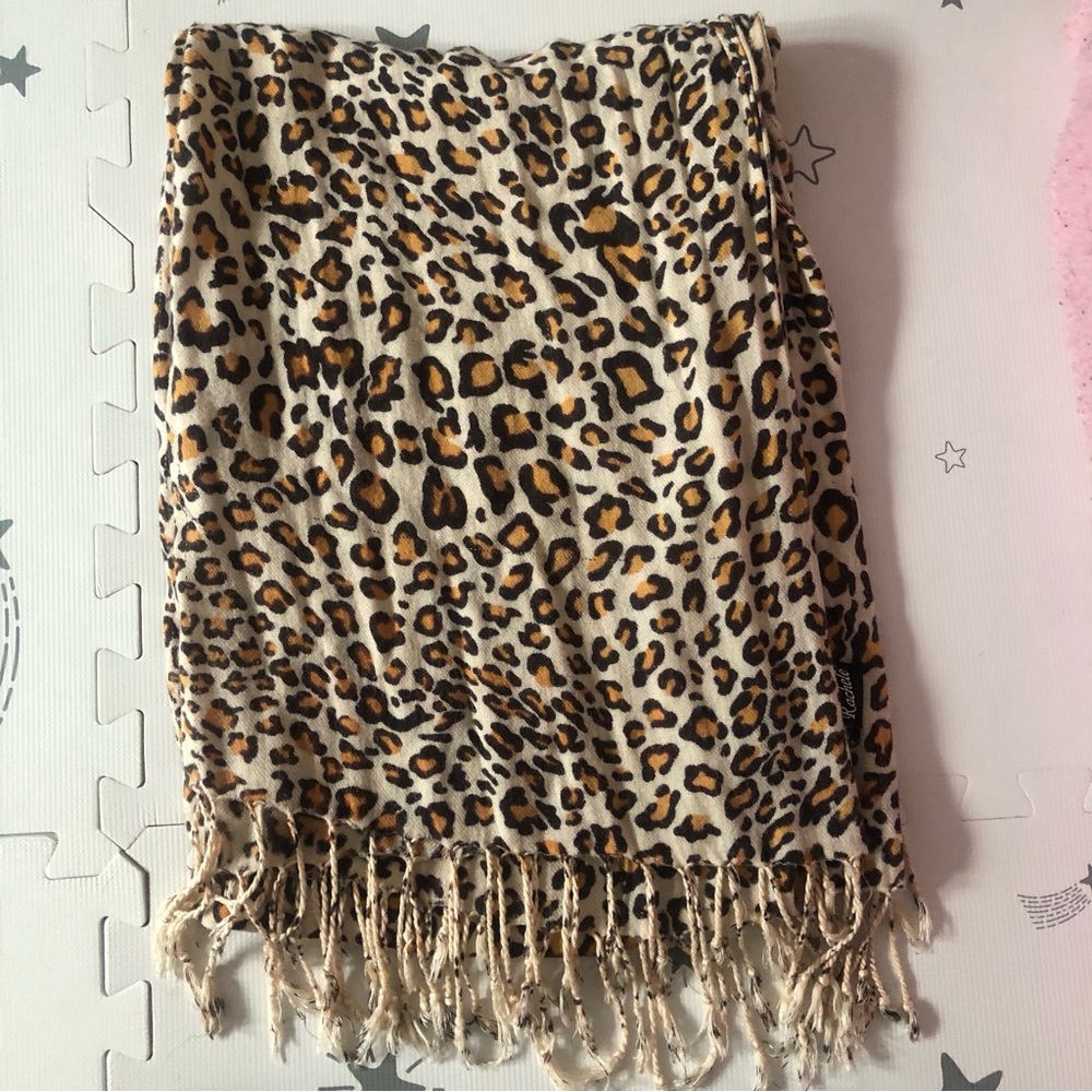 ❤️Rachele Animal Print Viscose Scarf
